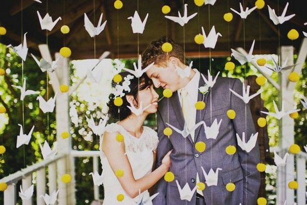 paper cranes and billu balls wedding backdrop