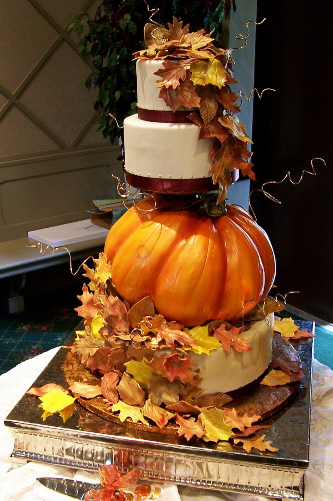 pumpkin fall wedding cakes