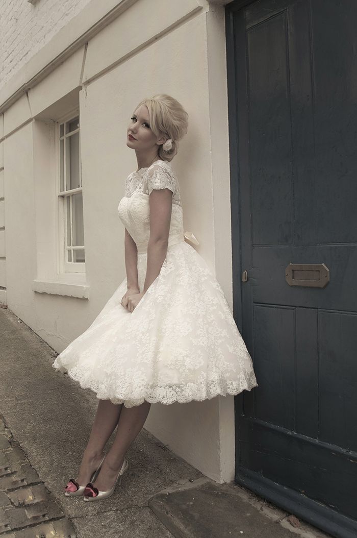 short knee lace bridal dress with short sleeves