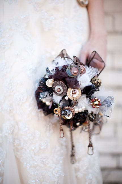 steampunk wedding ideas-brown wedding bouquet