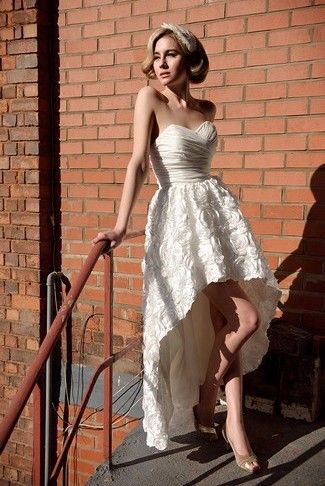 Top 25 High Low Wedding Dresses 2024 9 strapless sweetheart hi-low wedding dress with floral pattern