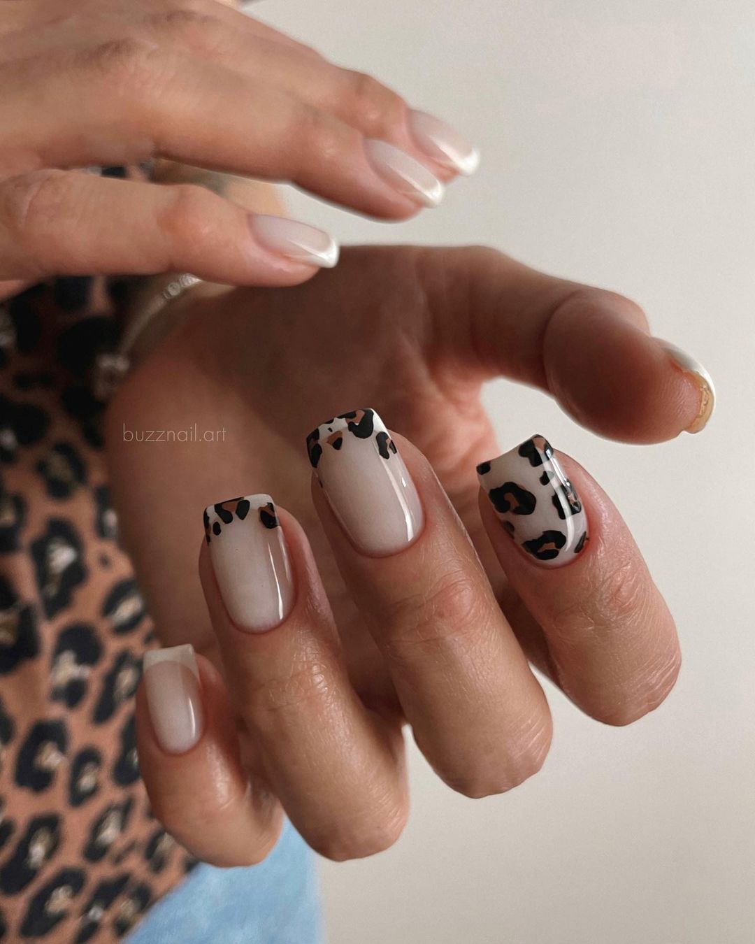 Animal print wedding guest nail idea