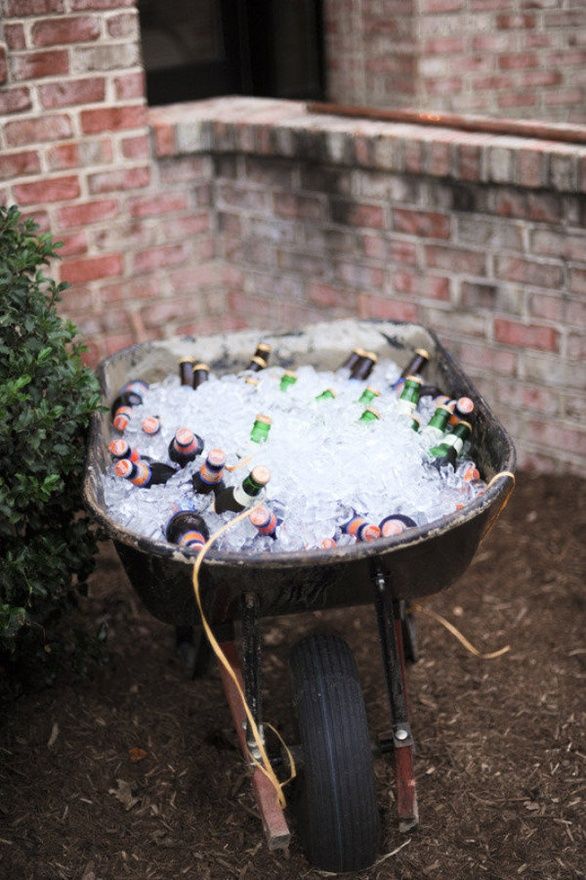 Country wedding ideas- cute wheelbarrow for drinks