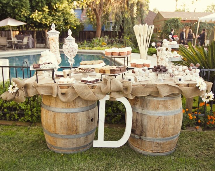 DIY Rustic Wedding Ideas- Wine Barrels and Burlap