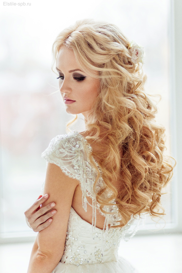 Down Curly Wedding Hairstyle for Long Hair 10