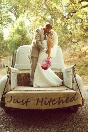 Lace and Burlap Wedding Ideas