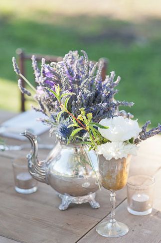 Lavender in teapot wedding decor ideas