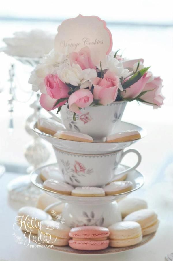Pretty Pink Vintage Wedding teacup and saucer display