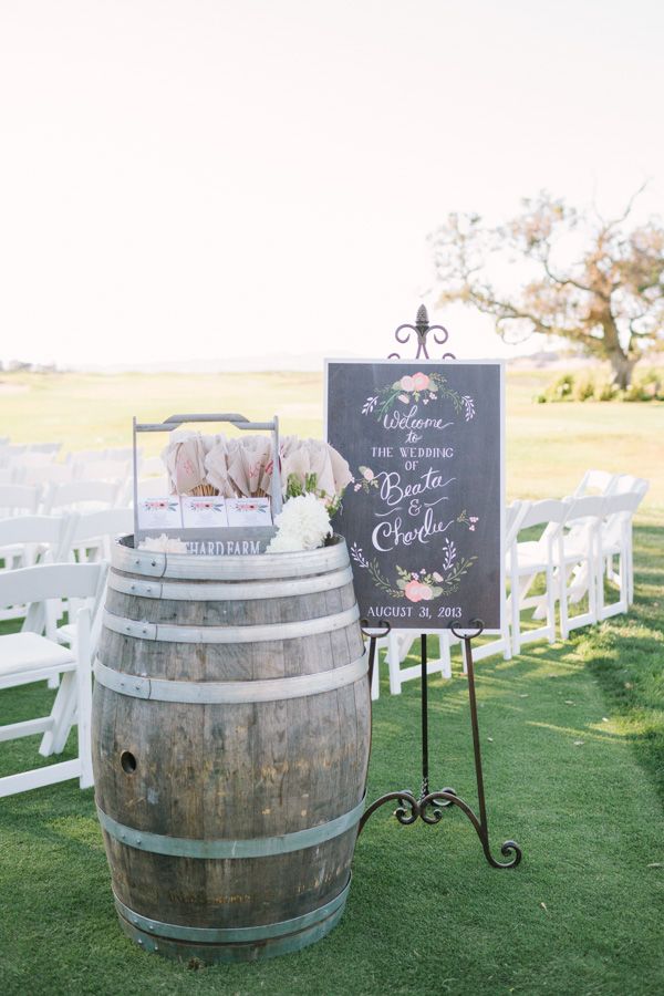 RUSTIC CHIC MEETS VINTAGE BARN WEDDING WITH A FRENCH TWIST
