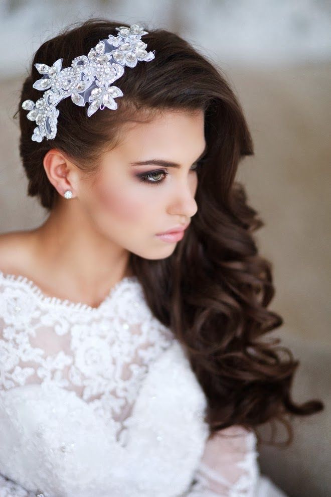 Steal-Worthy Wedding Hairstyle with Lace Beaded Headpiece