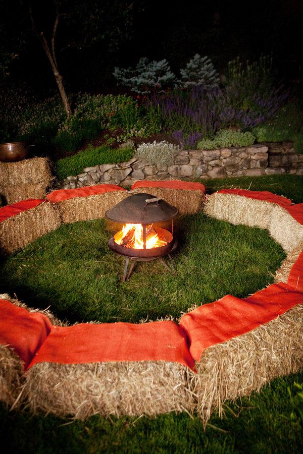 Barn Seating For Country Wedding Reception Deer Pearl Flowers