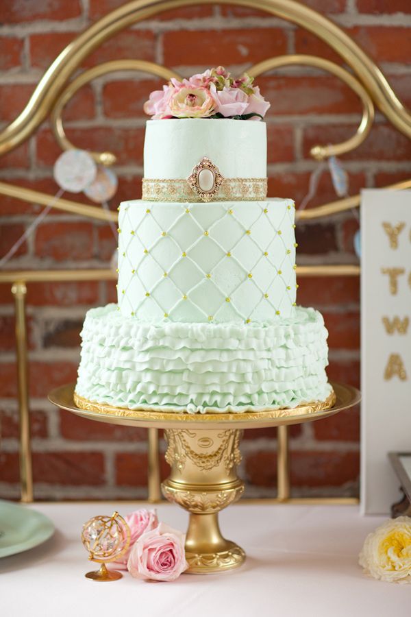 mint and gold wedding cake