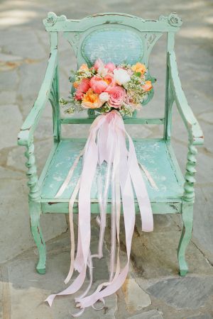 mint wedding ideas-Bouquet With Pink Ribbon Streamers