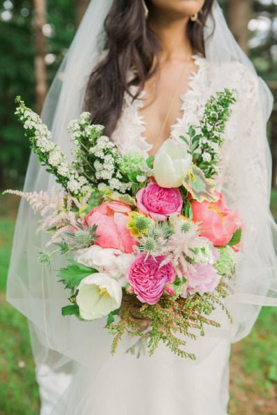 pink white boho wedding bouquet ideas