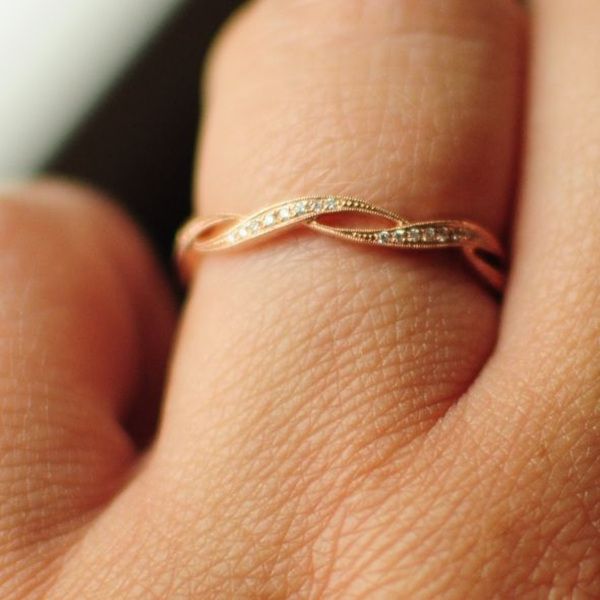 rose gold and diamond infinite wedding band