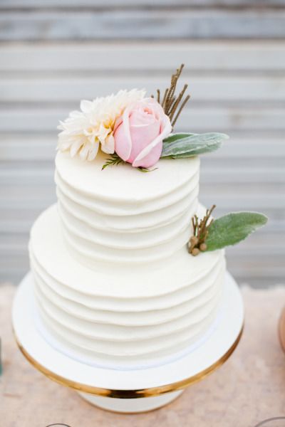 simple sweet rustic buttercream wedding cake