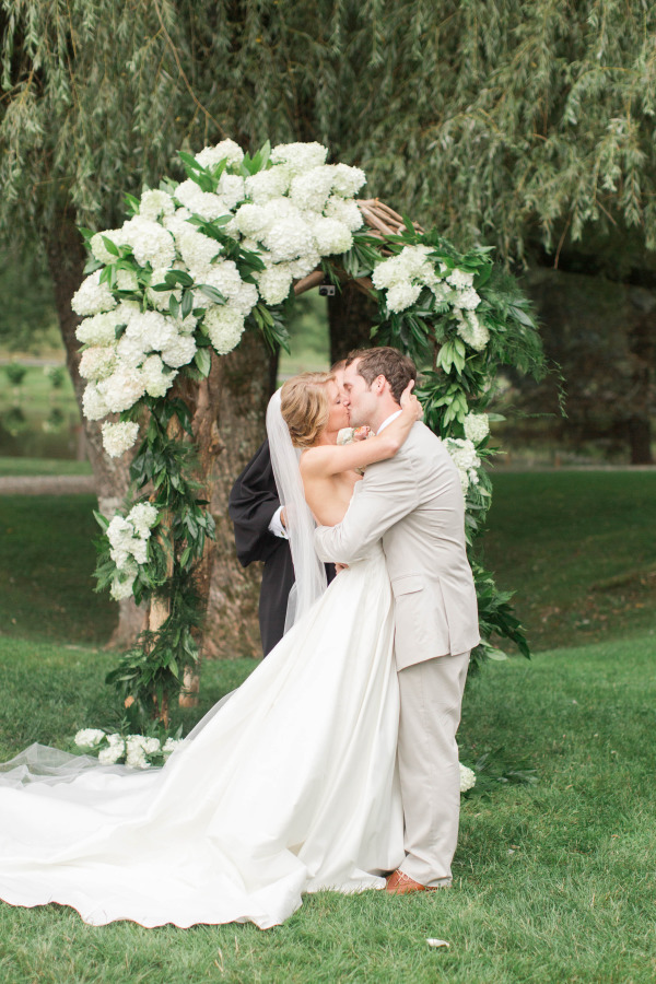 white hydrangea wedding arch ideas