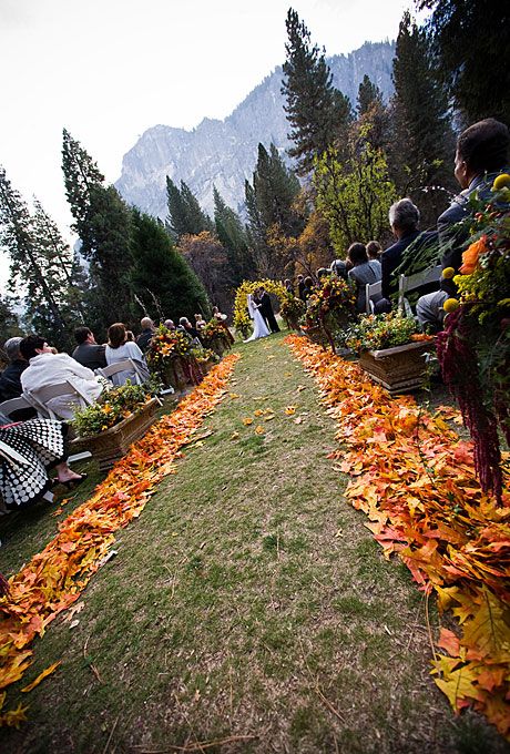 40+ Gorgeous Fall Leaves Wedding Ideas 16 fall wedding aisle idea with fall leaves