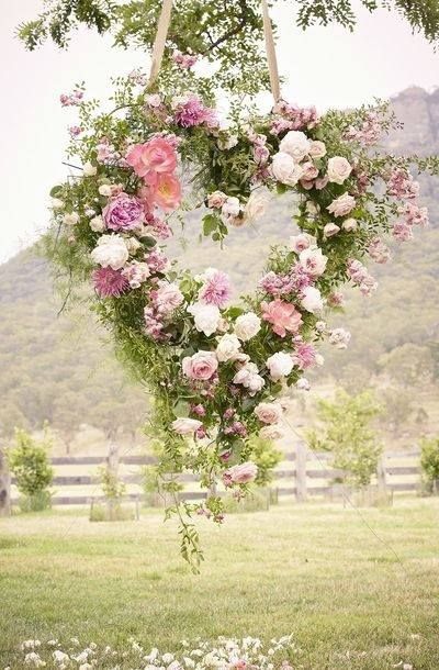 heart wedding wreath ideas
