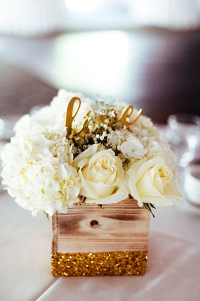 20 Best Wooden Box Wedding Centerpieces for Rustic Weddings 11 ivory flowers in glitter wooden box