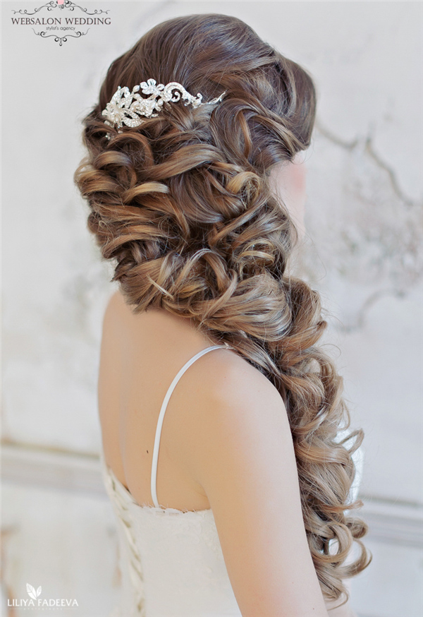long ombre wavy hairstyle for wedding