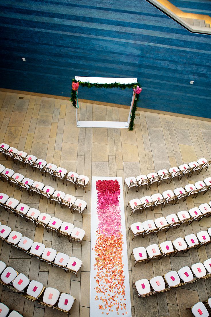 ombre wedding aisle and ceremony setting