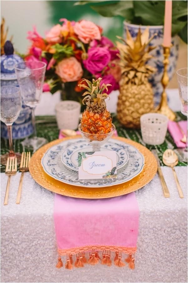 pineapples table decorations