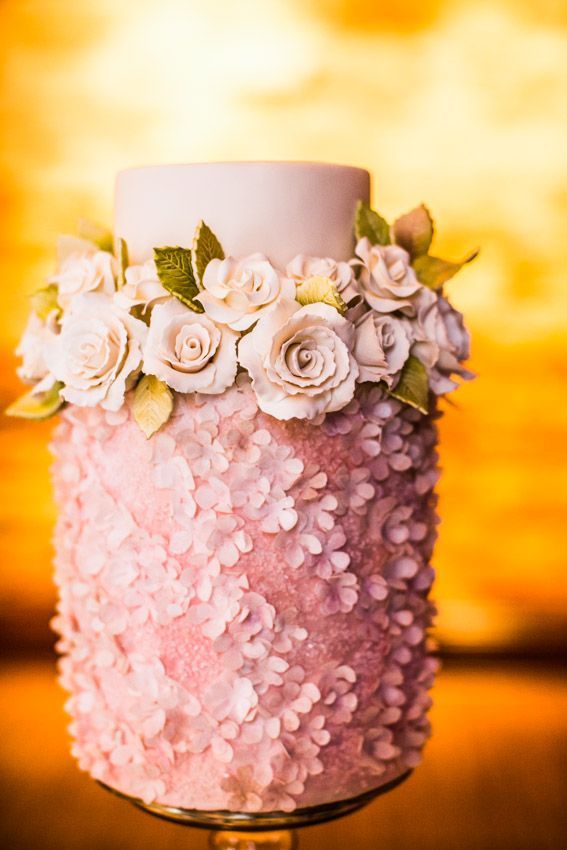 purple wedding cake idea