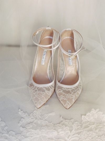 20 Vintage Wedding Shoes that WOW 12 white vintage lace wedding heels
