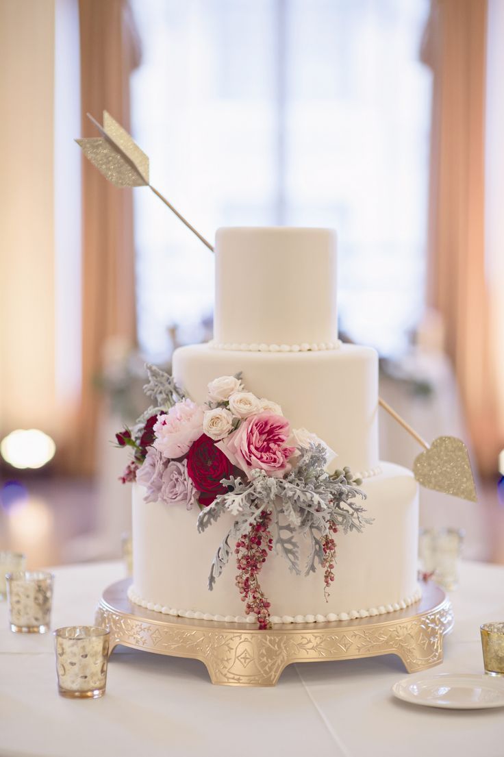 winter wedding cake with flowers