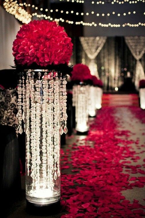 Black and Red Ceremony Aisle Décor Deer Pearl Flowers