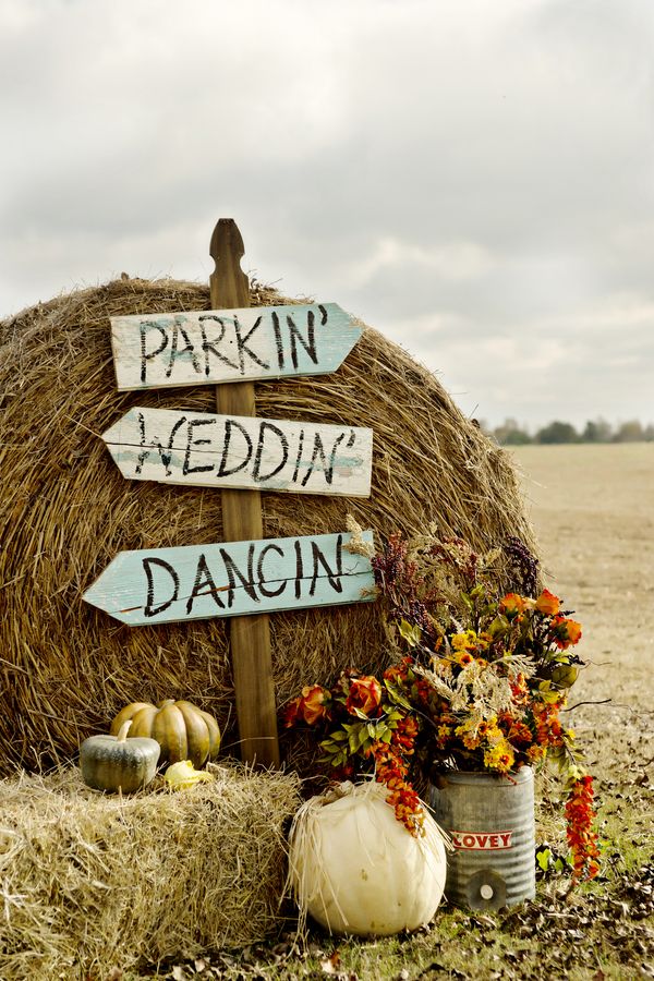 Fall Barn Wedding Decoration