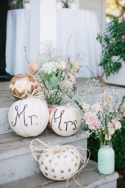 Pumpkin wedding decor