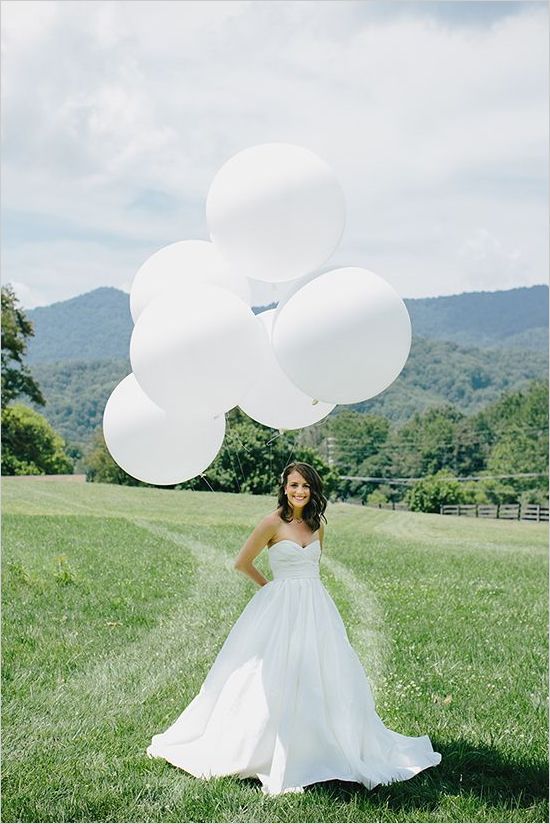 bridal portrait with giant balloon