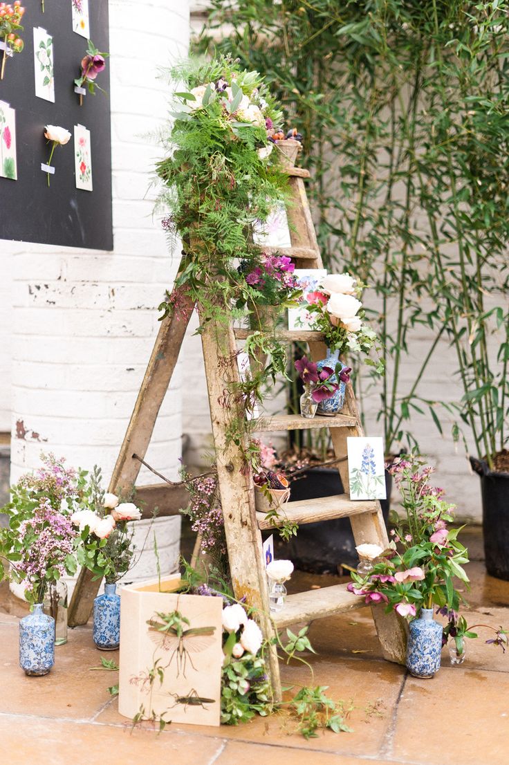 country ladder wildflowers wedding decor ideas