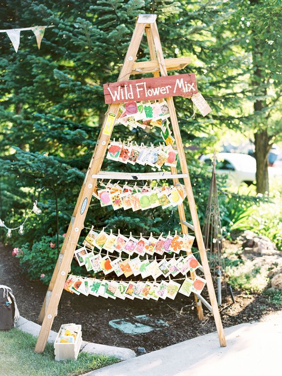 40 Chic Ways to Use Ladder on Rustic / Country Weddings 32 diy wedding favor ideas
