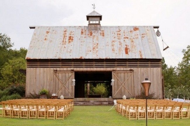 outdoor barn wedding venue