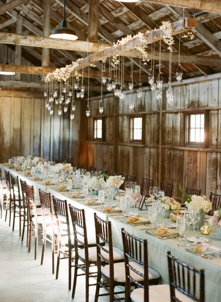 rustic barn wedding table decor ideas
