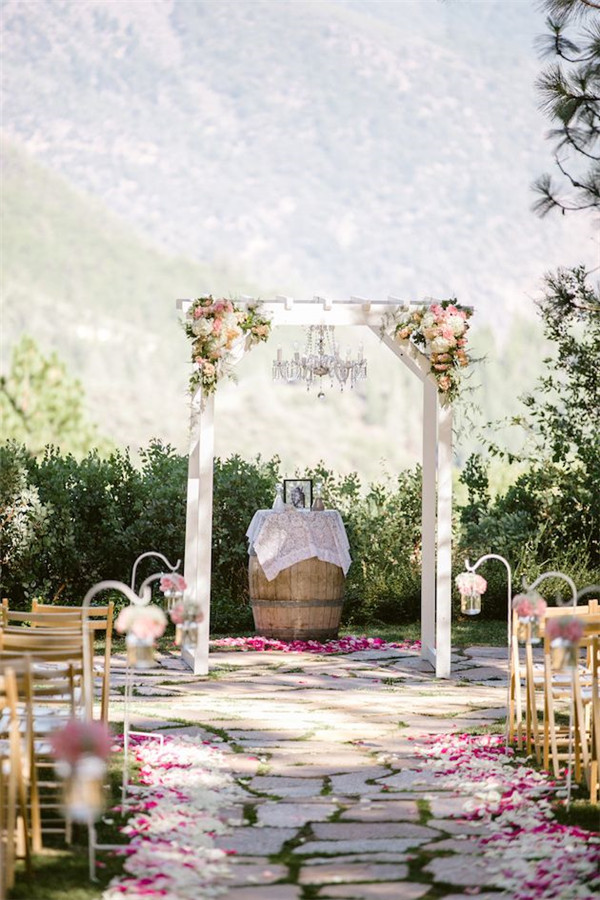 rustic elegance wedding ceremony set up