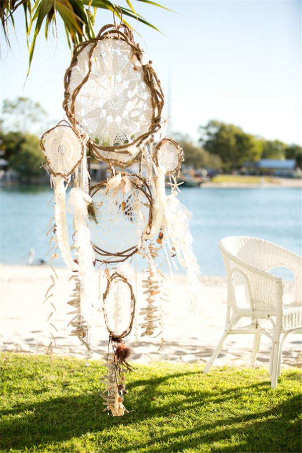 30 Dreamcatchers Boho Wedding Decor Ideas 18 Bohemian Waterside Boho Dreamcatchers Wedding Decor Ideas