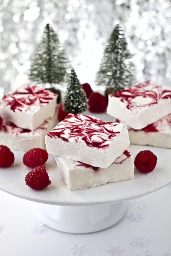 30 Red and Green Scandinavian Winter Wedding Ideas 21 Christmas Wedding Cookies