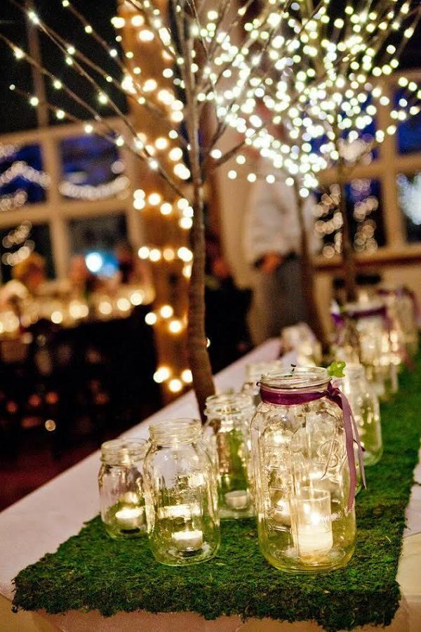 Combine candles and Mason jars wedding table decor