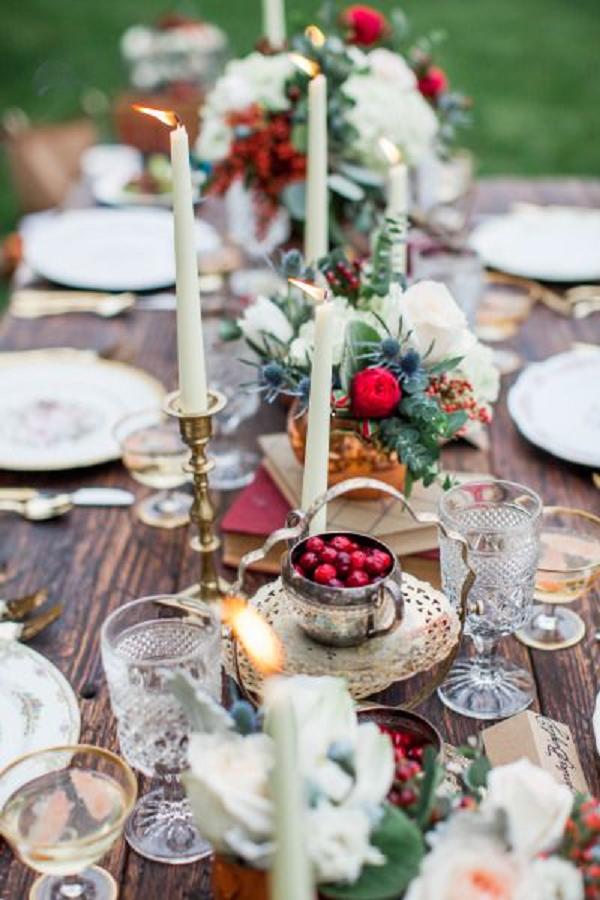 30 Spectacular Winter Wedding Table Setting Ideas 19 Cranberry hues winter wedding table