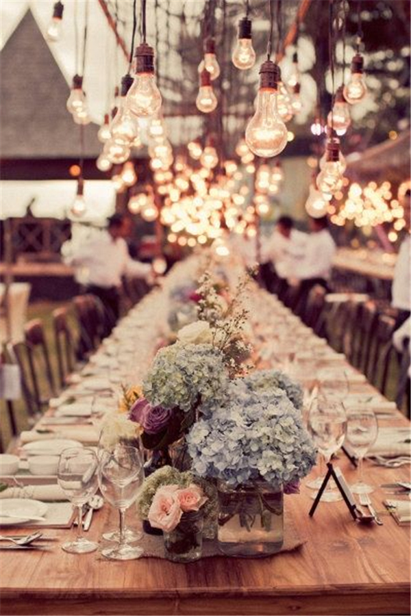 Edison bulb barn wedding decor ideas