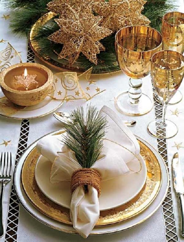 Golden Christmas Winter Table Setting