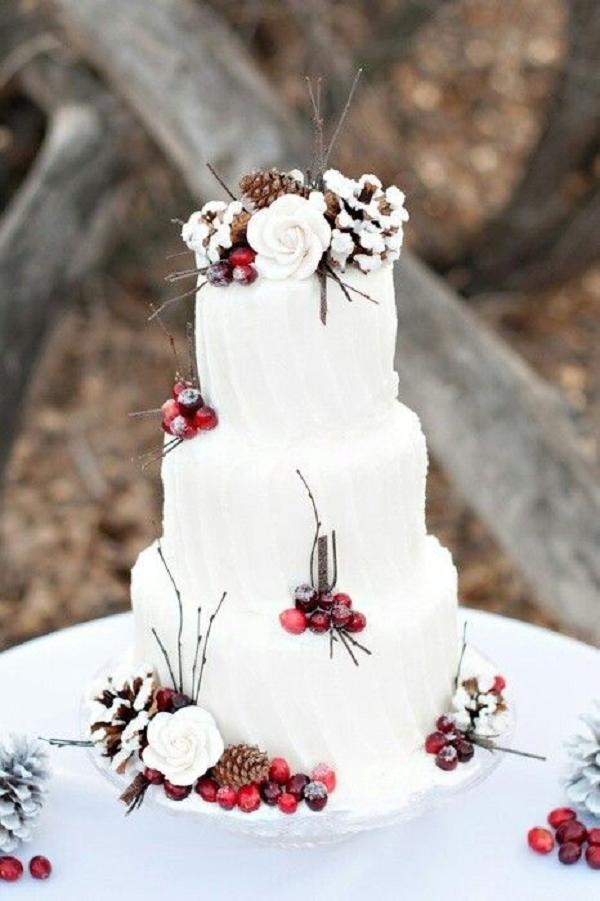 Pretty Plaid Holiday Inspired Winter Wedding Cake Ideas
