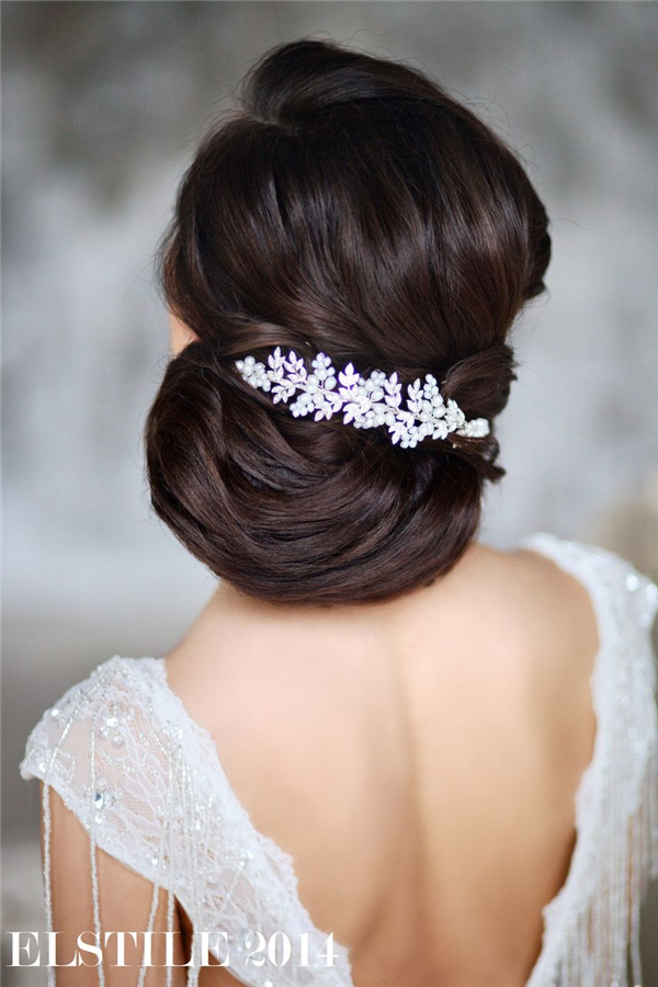 Retro Wedding Hairstyles and Updos 14