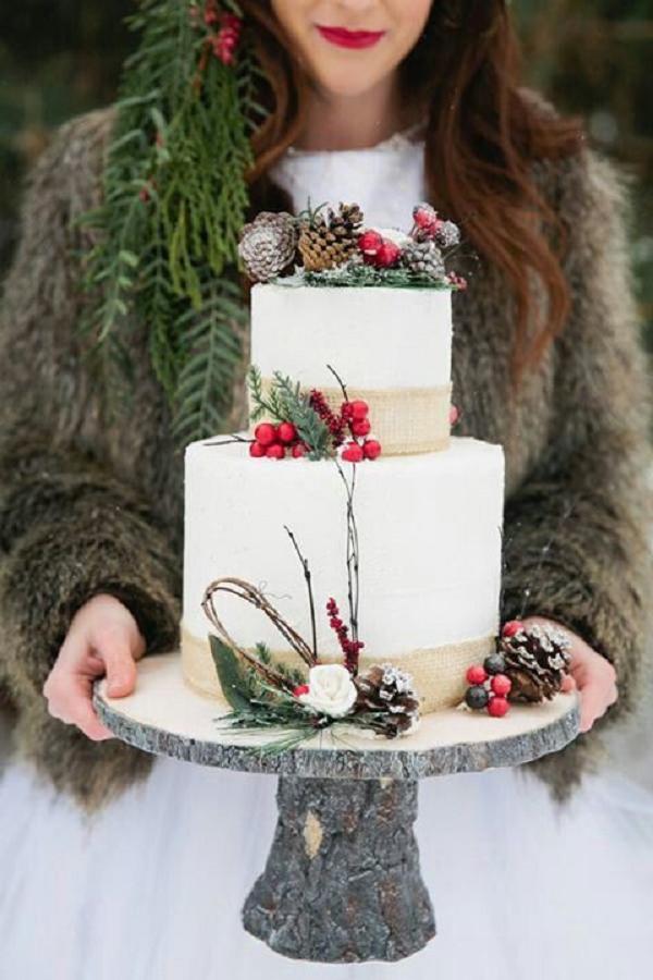 Rustic Burlap Winter Wedding Cake