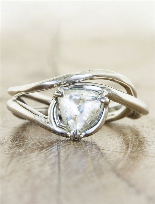 34 Charm Vintage Engagement Rings You Can Say Yes To 24 Vintage Engagement Rings and Wedding Rings from Ken & Dana Design 23