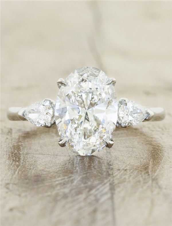 34 Charm Vintage Engagement Rings You Can Say Yes To 25 Vintage Engagement Rings and Wedding Rings from Ken & Dana Design 24